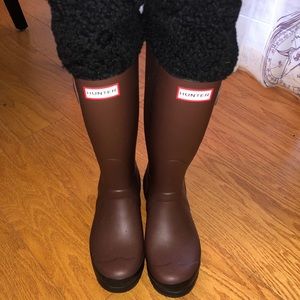 Brown Shearling Cuff Hunter Boots size 7